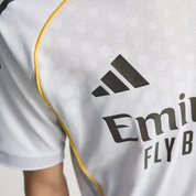 Real Madrid Home 25/26 Jersey